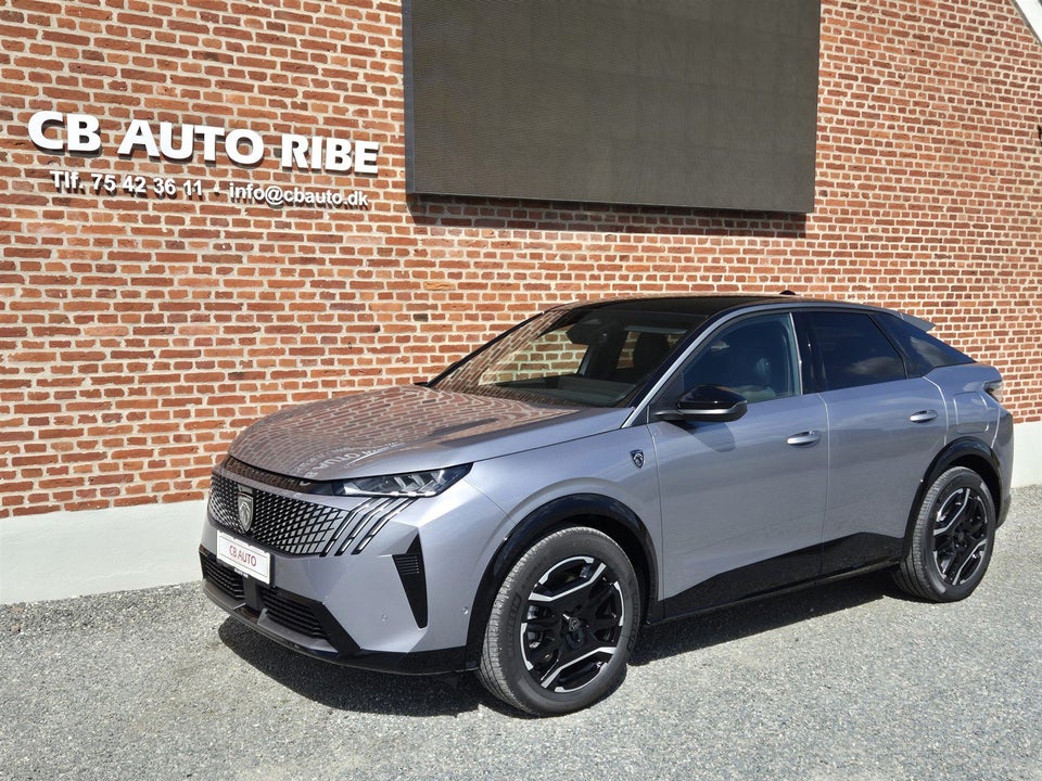 Peugeot e-3008 77 GT Pack 5d