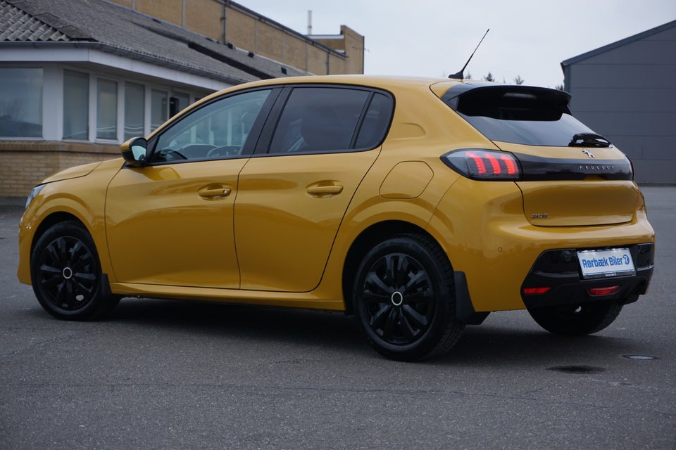 Peugeot 208 1,2 PureTech 100 Allure 5d