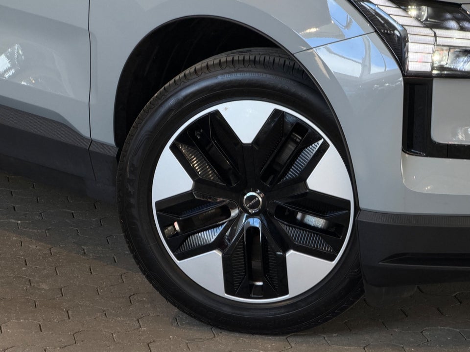 Volvo EX30 Extended Range Core 5d