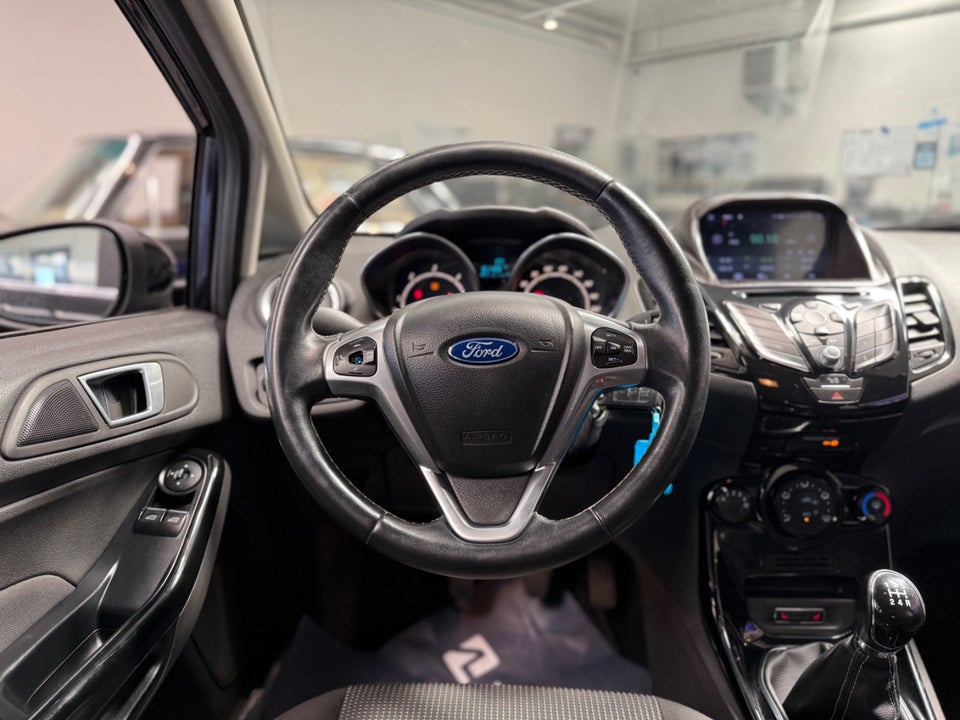 Ford Fiesta 1,5 TDCi 95 Titanium 5d
