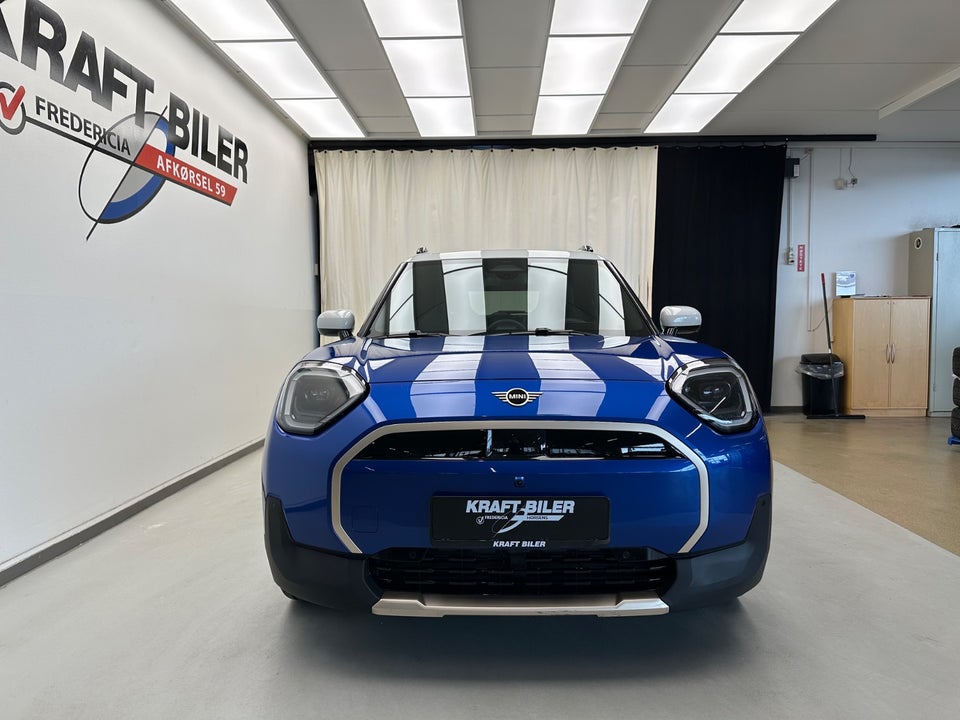 MINI Aceman E Favoured Trim L 5d