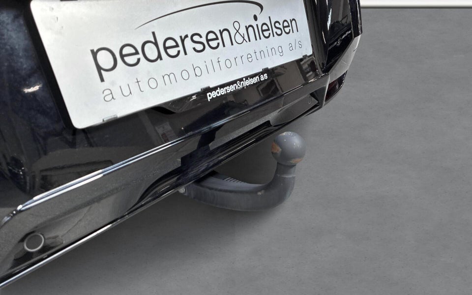 Peugeot e-3008 77 GT Pack 5d