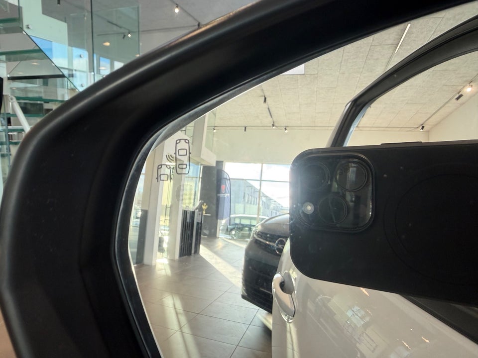 Peugeot 5008 1,2 e-THP 130 Allure 7prs 5d