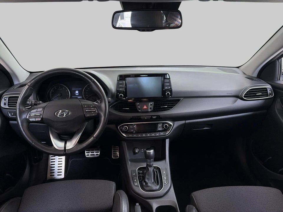 Hyundai i30 1,4 T-GDi Premium stc. DCT 5d