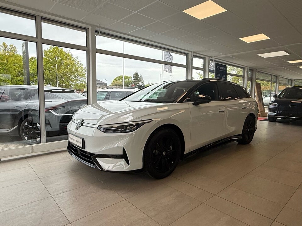 VW ID.7 86 Pro S Tourer 5d