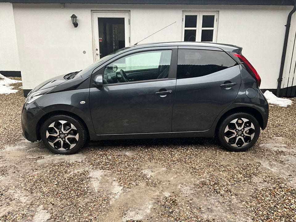 Toyota Aygo 1,0 VVT-i x-pose 5d