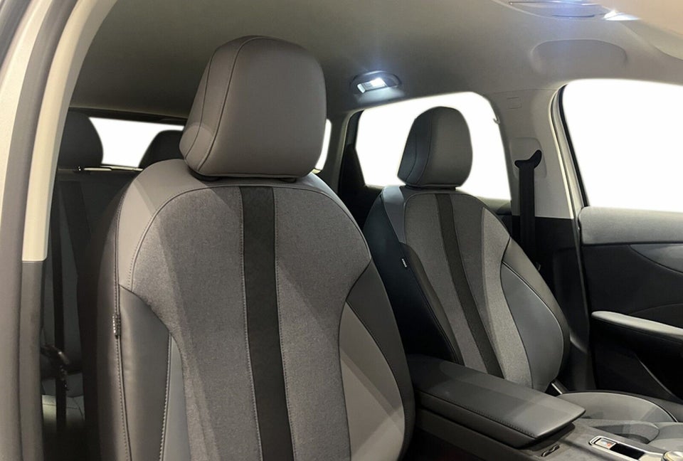 MG MGS5 64 Luxury 5d