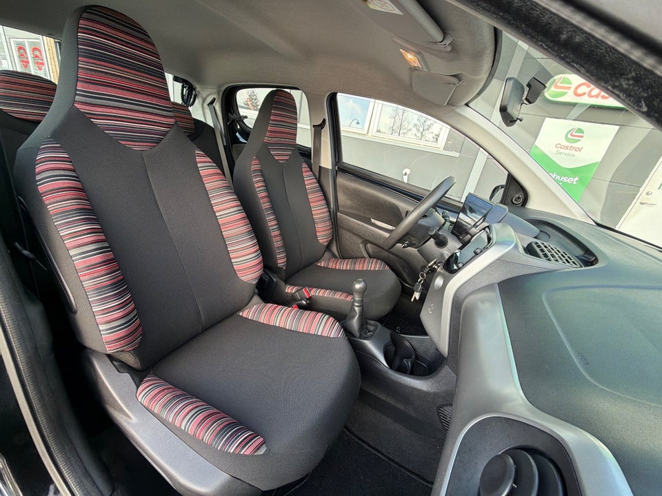 Citroën C1 1,2 PureTech Feel 5d