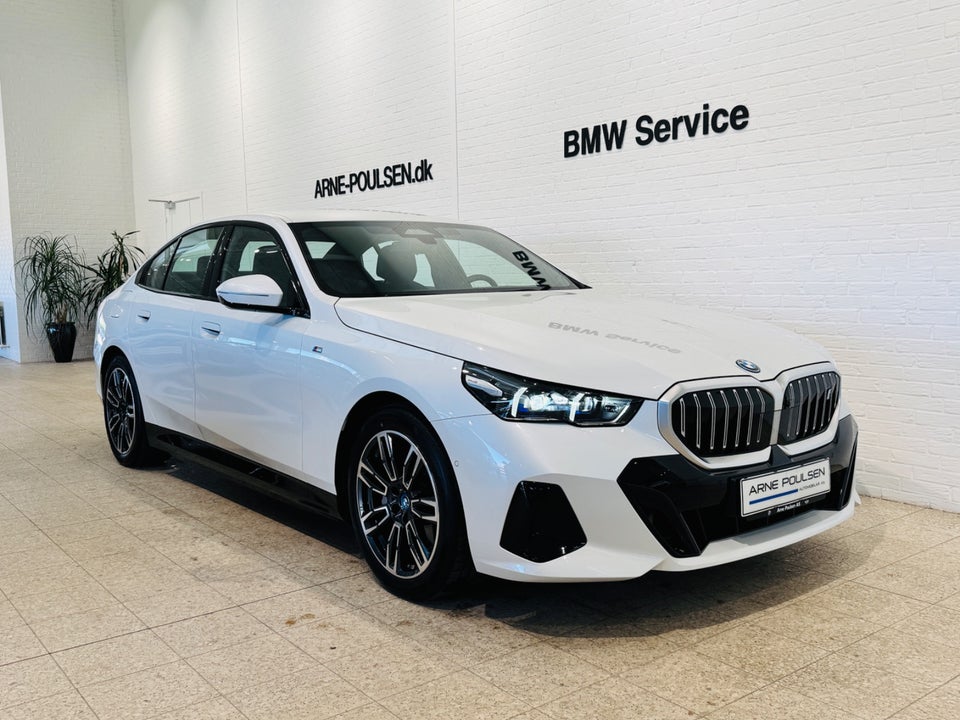BMW i5 eDrive40 M-Sport 4d