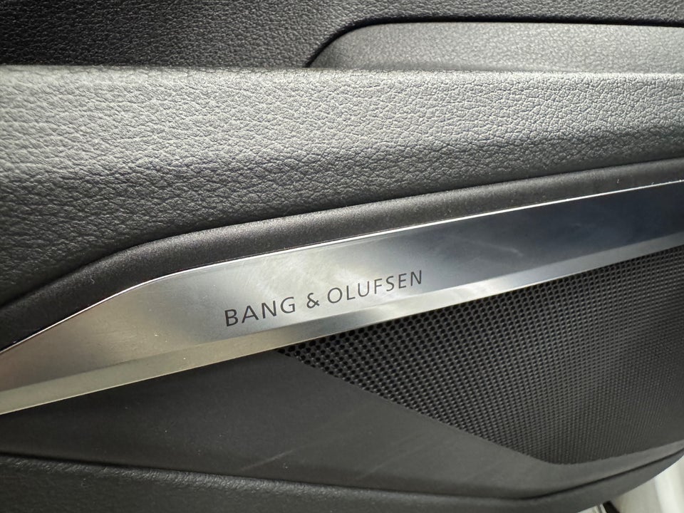 Audi e-tron 55 S-line quattro 5d