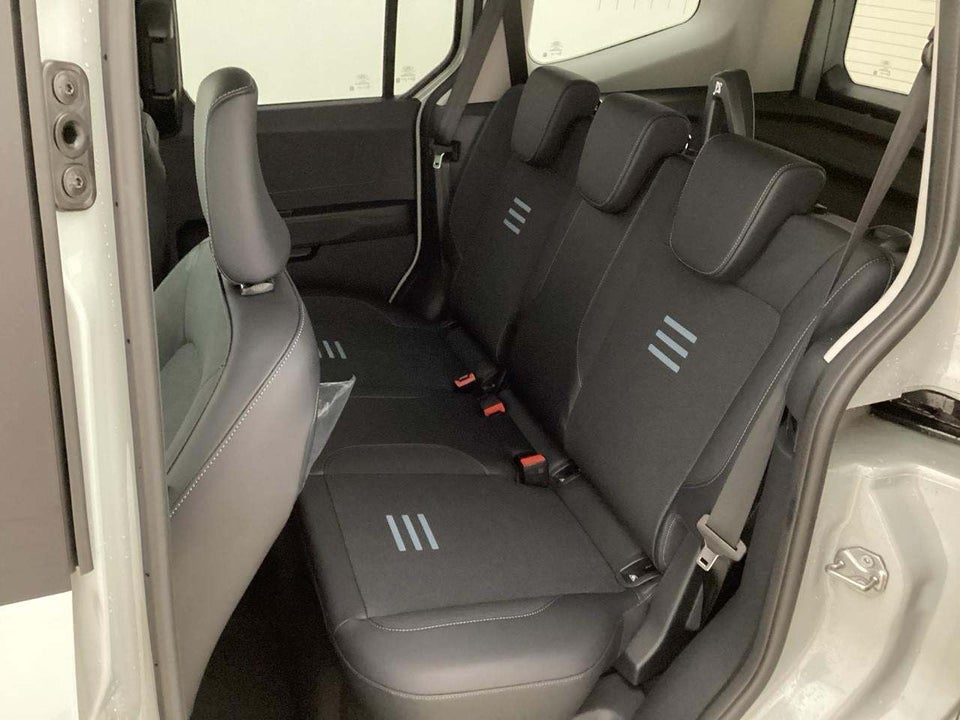 Ford E-Tourneo Courier 46 Active