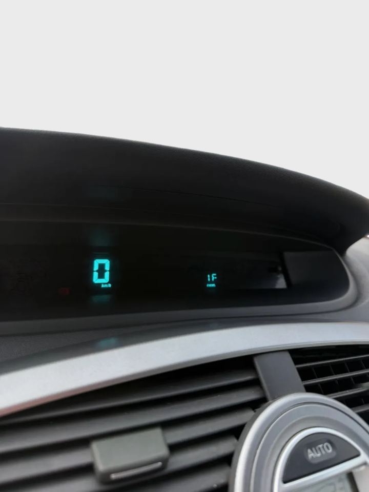 Renault Grand Scenic II 2,0 Dynamique 5d