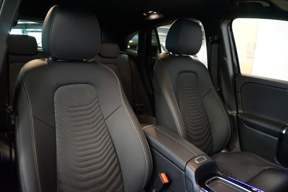 Mercedes EQA250+ Progressive Advance 5d