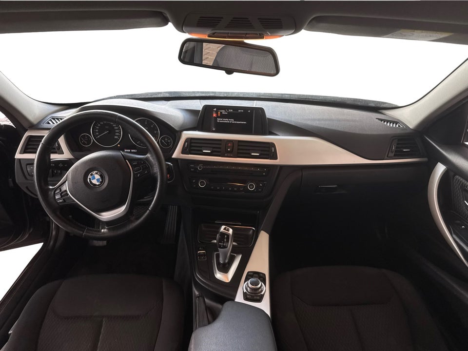 BMW 320d 2,0 Touring aut. 5d