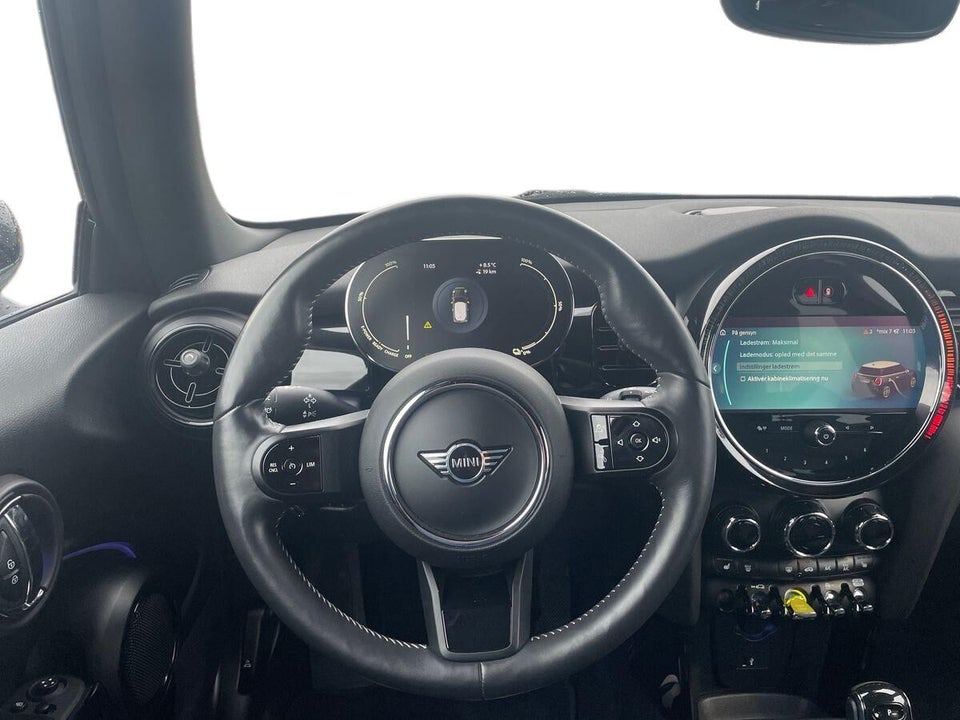 MINI Cooper SE Classic Trim 3d