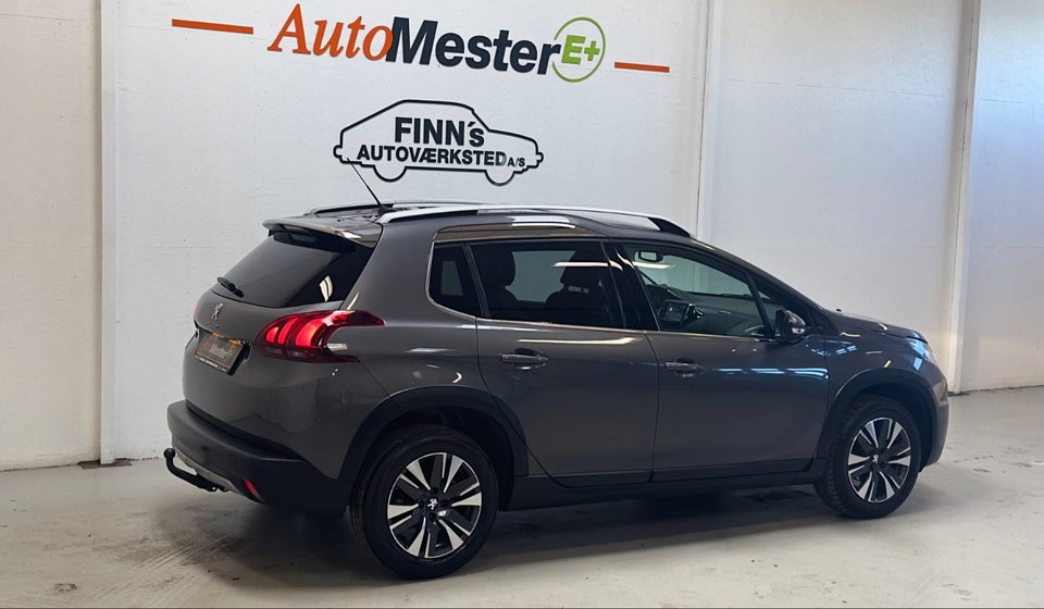 Peugeot 2008 1,5 BlueHDi 100 Prestige Sky 5d