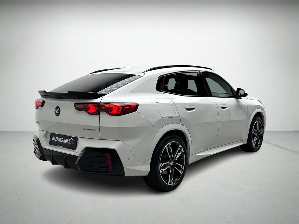 BMW iX2 xDrive30 M-Sport 5d