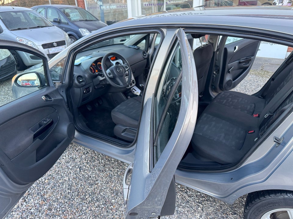 Opel Corsa 1,0 12V Enjoy 5d