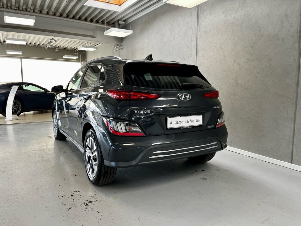 Hyundai Kona 39 EV Essential 5d
