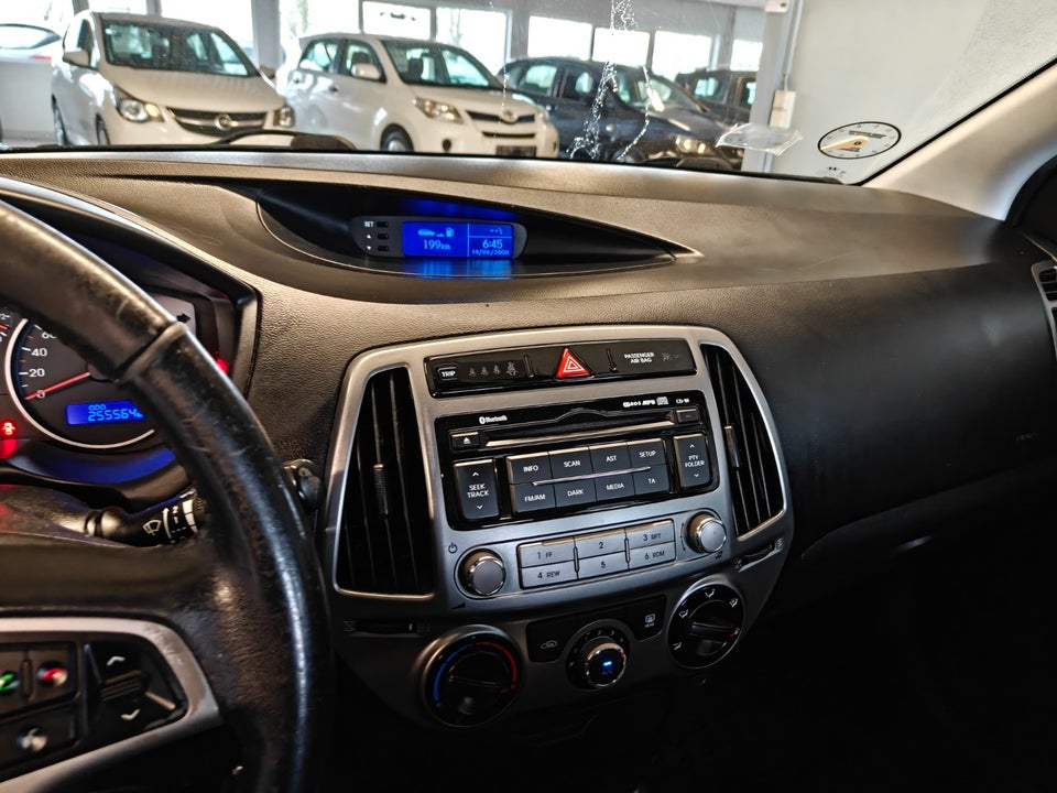 Hyundai i20 1,25 Classic XTR 5d