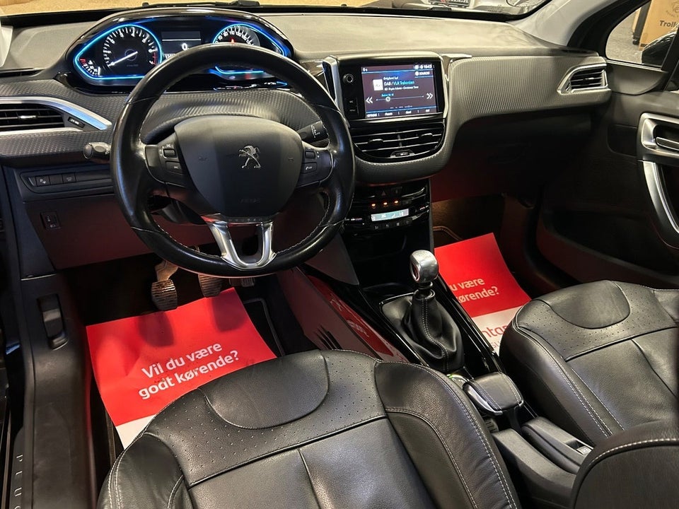 Peugeot 2008 1,2 e-THP 130 Allure Sky 5d