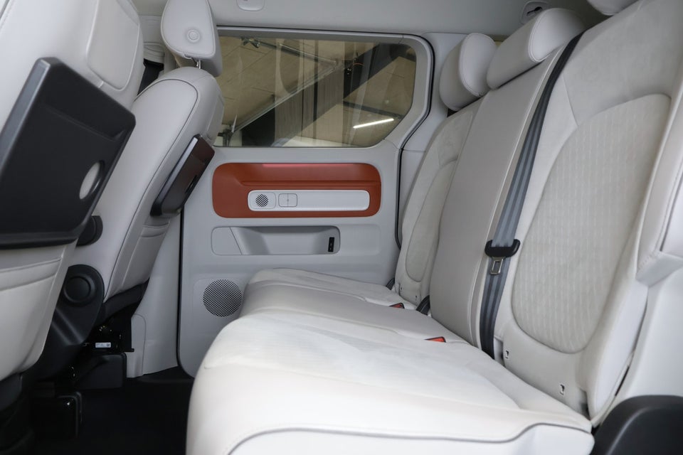 VW ID.Buzz 77 Pro SWB 5d