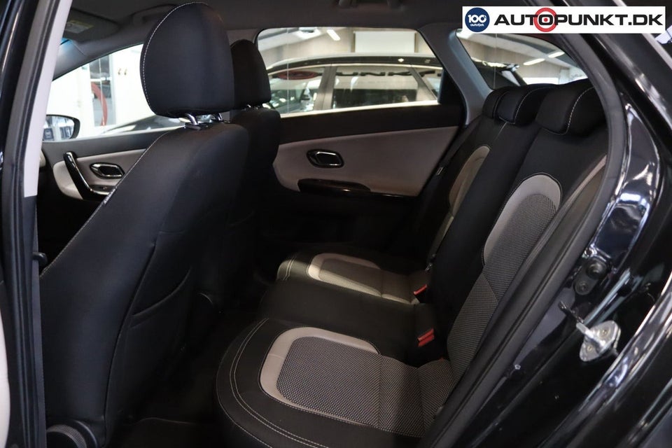 Kia Ceed 1,6 CRDi 136 Attraction SW DCT 5d