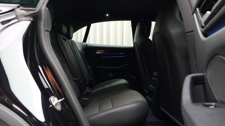 Porsche Macan 4 5d