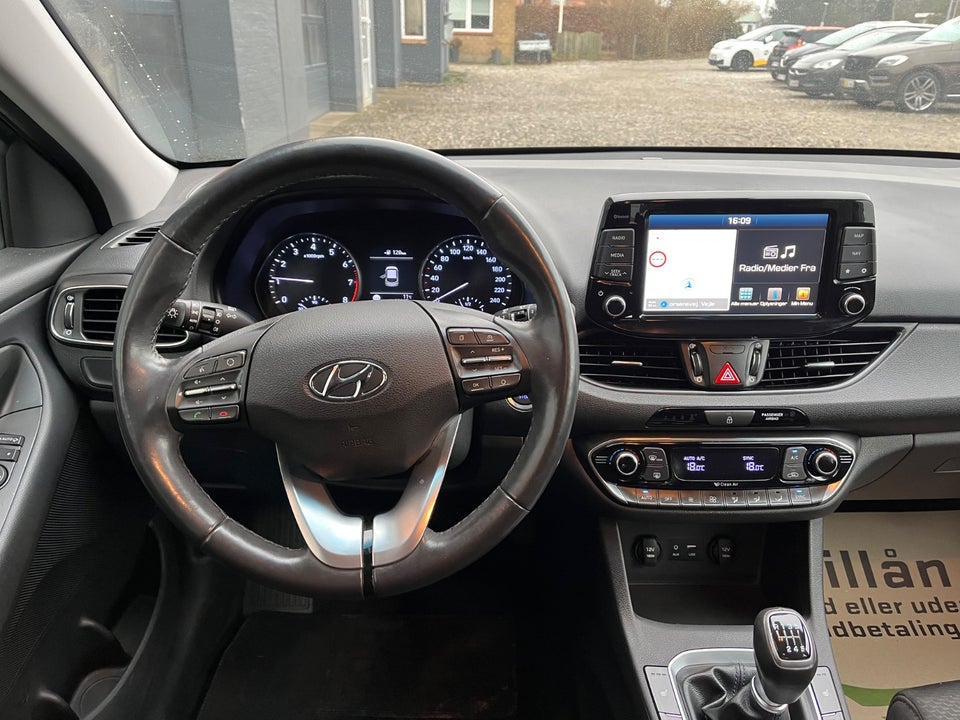 Hyundai i30 1,0 T-GDi Premium 5d