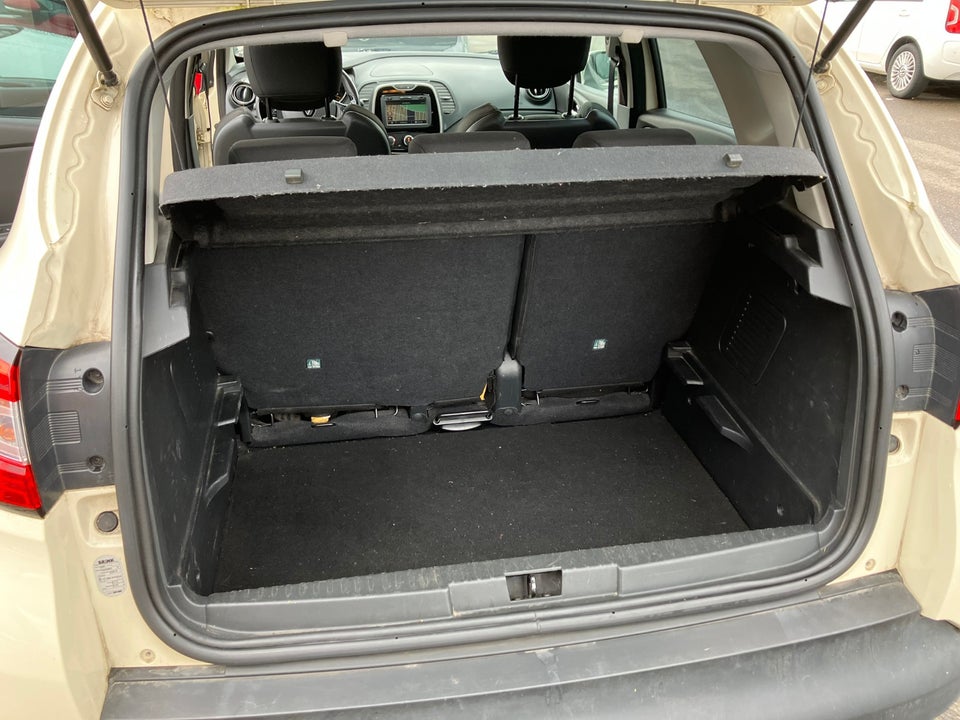 Renault Captur 0,9 TCe 90 Expression 5d