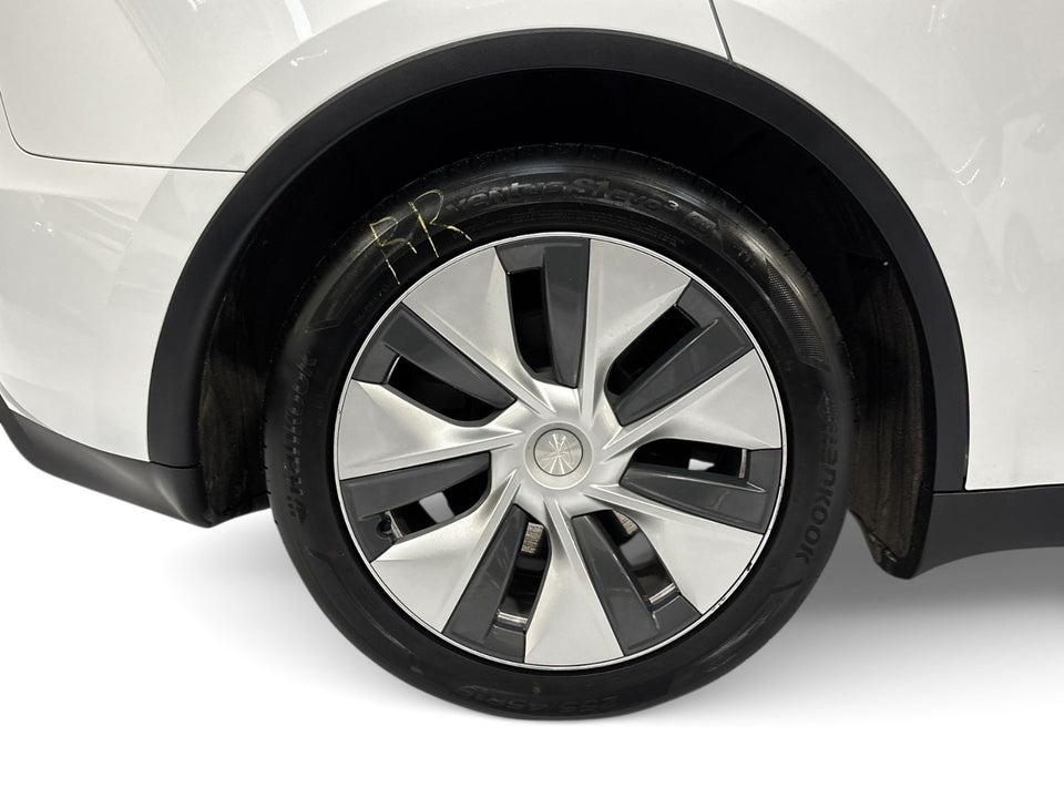 Tesla Model Y RWD 5d