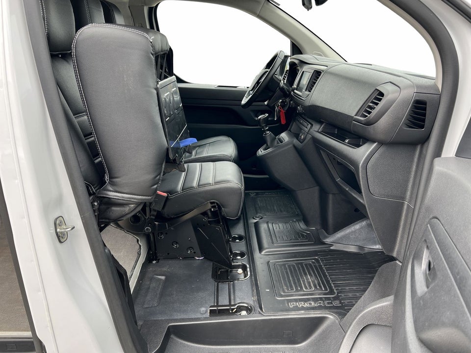 Toyota ProAce 2,0 D 144 Long Comfort Master 4d