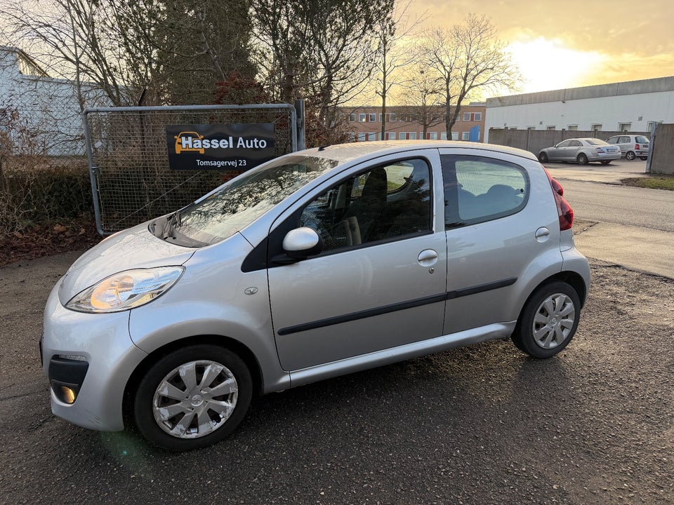 Peugeot 107 1,0 Active 5d