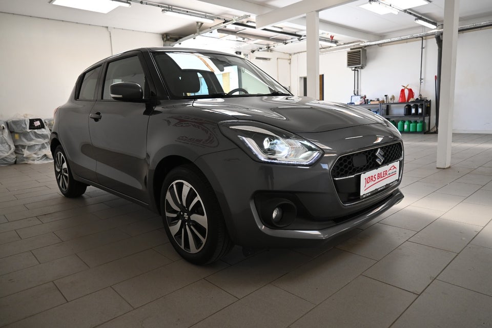 Suzuki Swift 1,2 Dualjet Exclusive CVT 5d