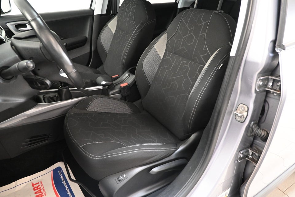 Peugeot 2008 1,2 VTi 82 Active 5d