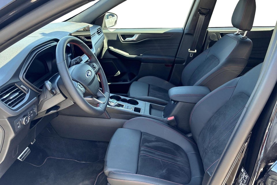 Ford Kuga 2,5 PHEV ST-Line X CVT 5d