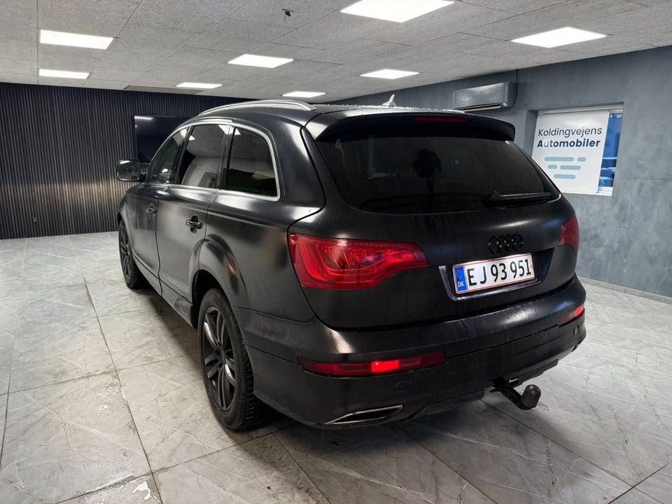 Audi Q7 3,0 TDi quattro Tiptr. 7prs 5d