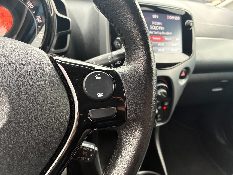 Toyota Aygo 1,0 VVT-i x-plore 5d
