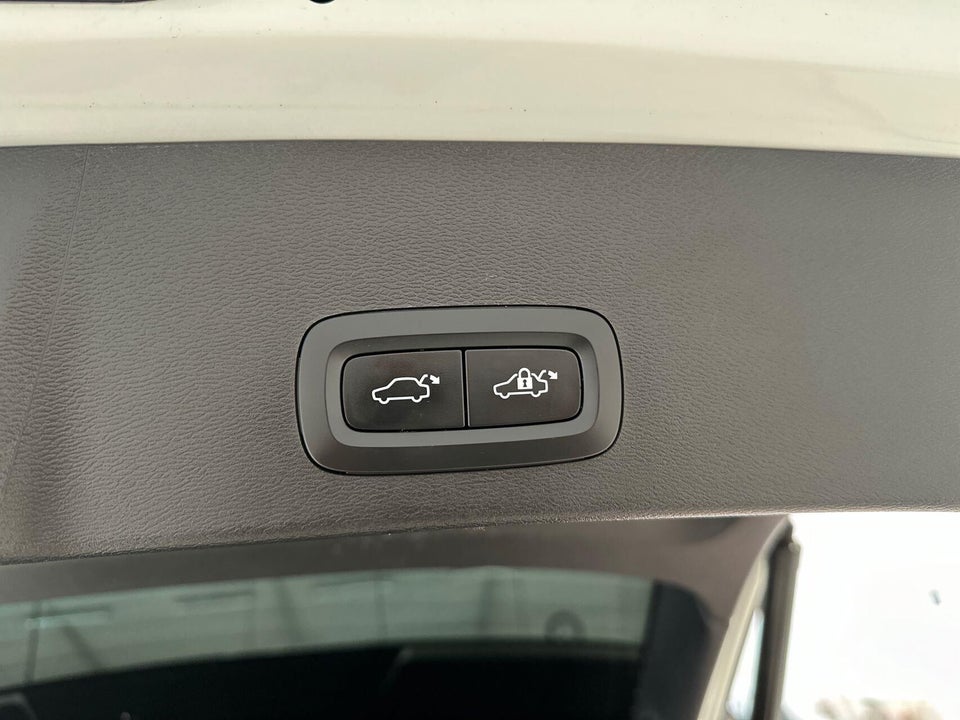 Volvo XC40 P6 ReCharge Ultimate 5d