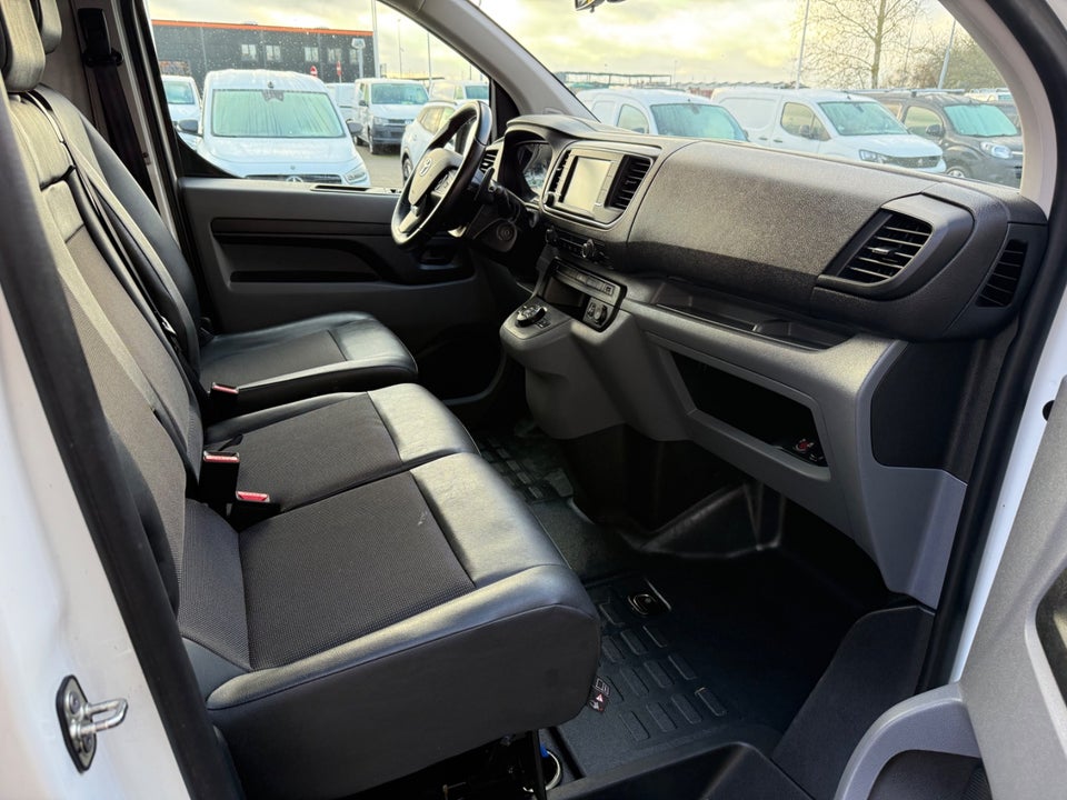 Toyota ProAce 2,0 D 144 Long Comfort Master aut. 4d