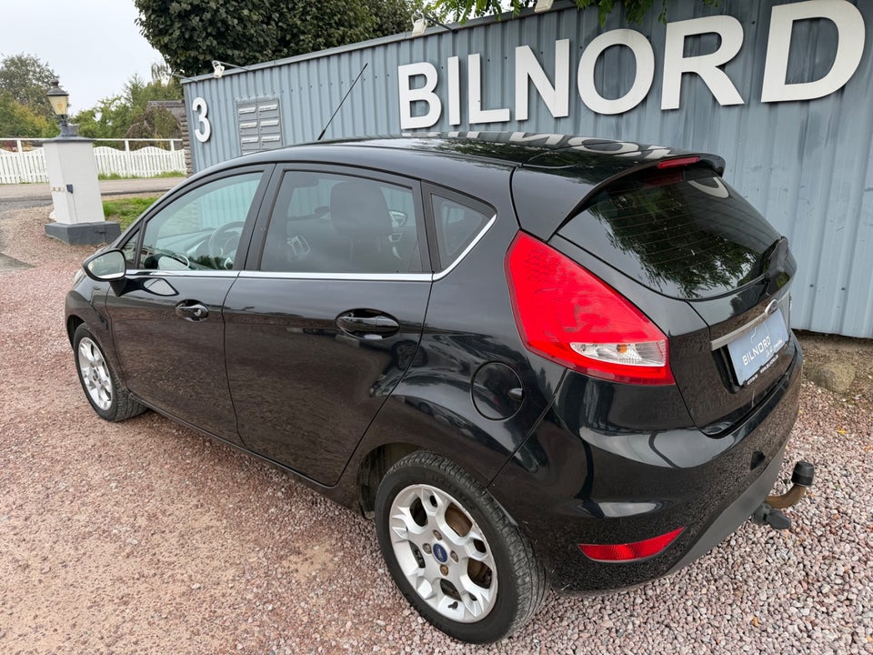 Ford Fiesta 1,25 82 Titanium 5d