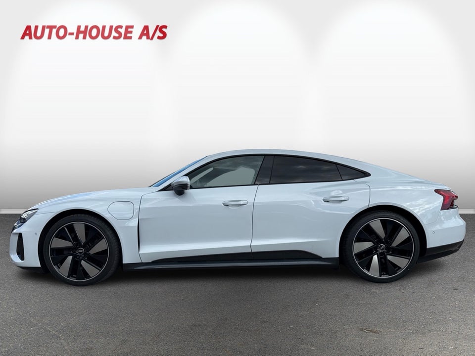 Audi e-tron GT quattro 4d