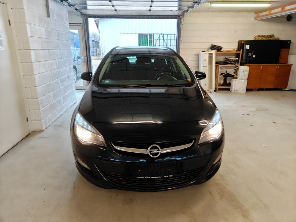 Opel Astra 1,4 T 140 Enjoy Sports Tourer 5d