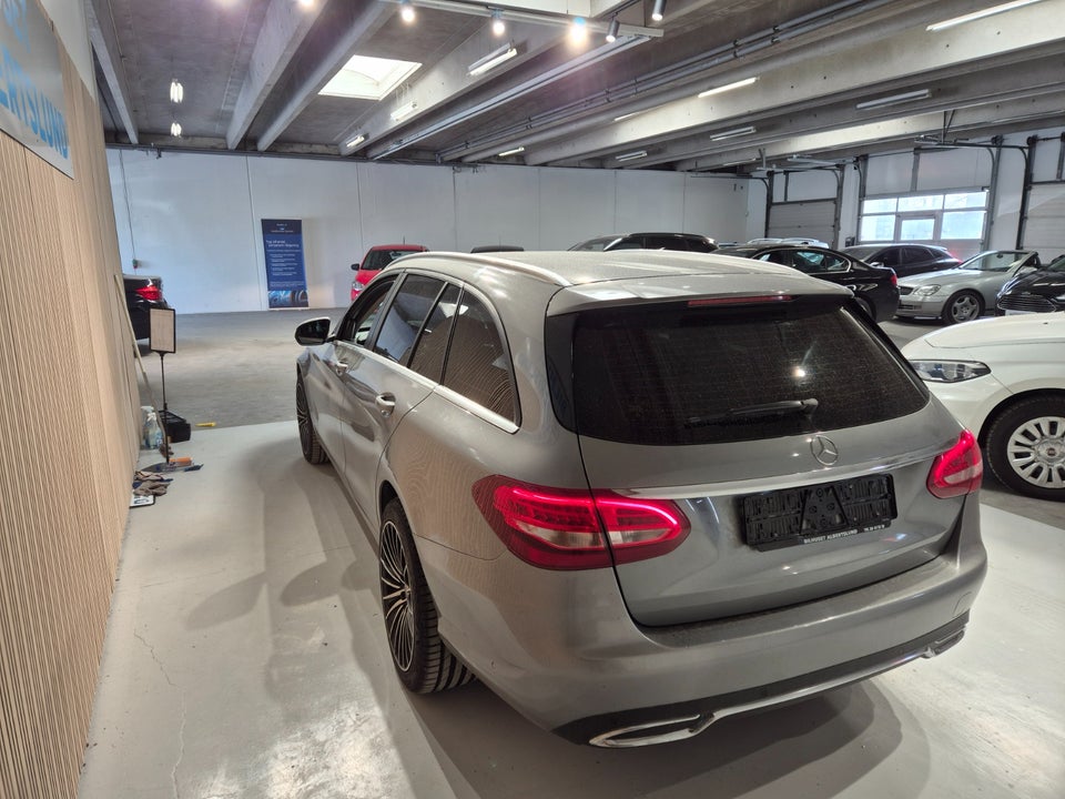 Mercedes C220 2,2 BlueTEC Business stc. 5d