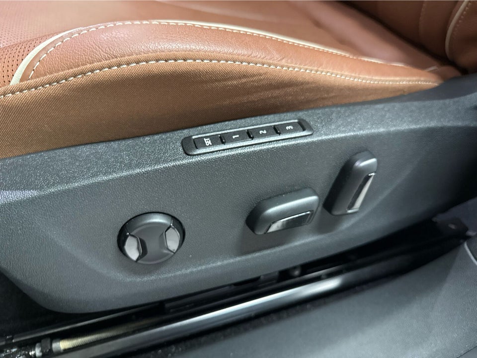 Skoda Enyaq 60 iV Premium 5d