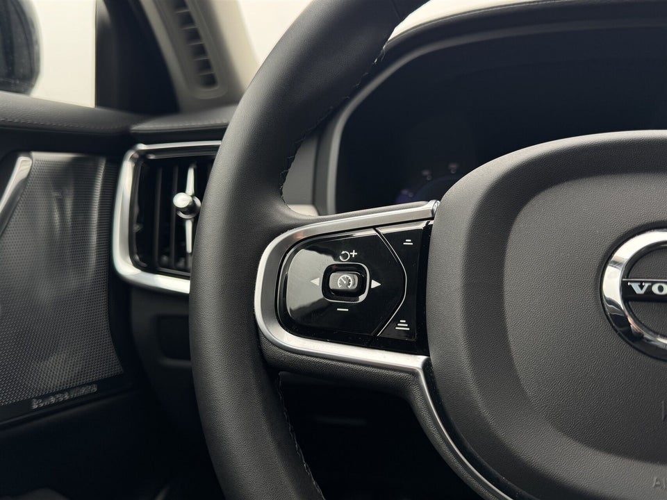 Volvo V90 2,0 T8 ReCharge Ultimate Dark aut. AWD 5d