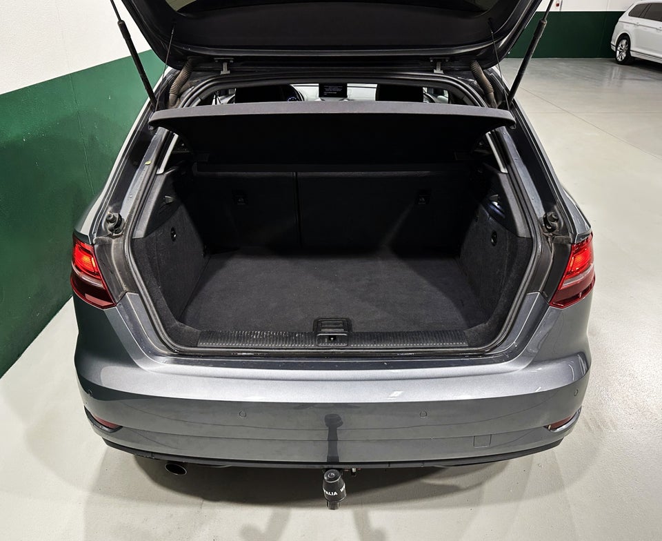 Audi A3 1,6 TDi 110 Sport Sportback S-tr. 5d