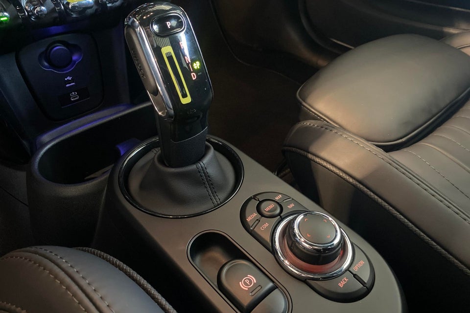 MINI Cooper SE Maximise 3d