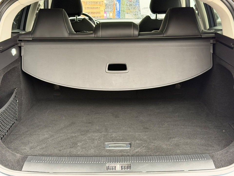 MG Marvel R Luxury 5d