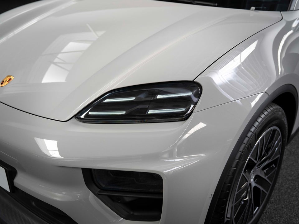 Porsche Macan 5d